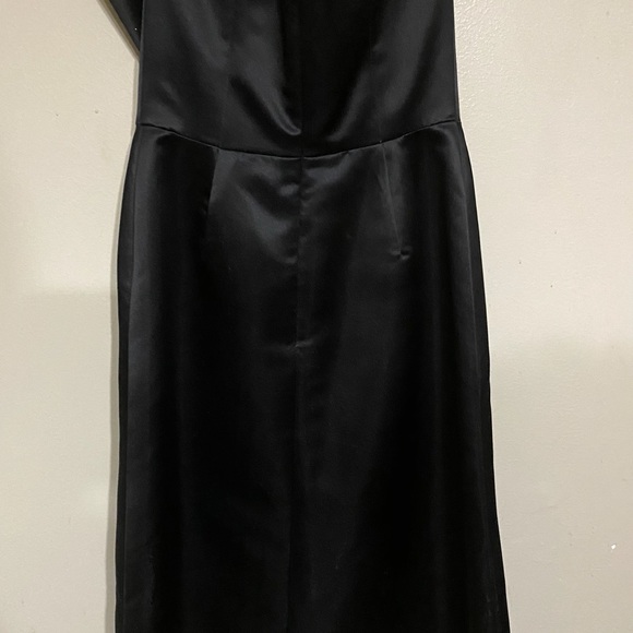BLACK STRAPLESS COCKTAIL DRESS - Picture 2 of 4